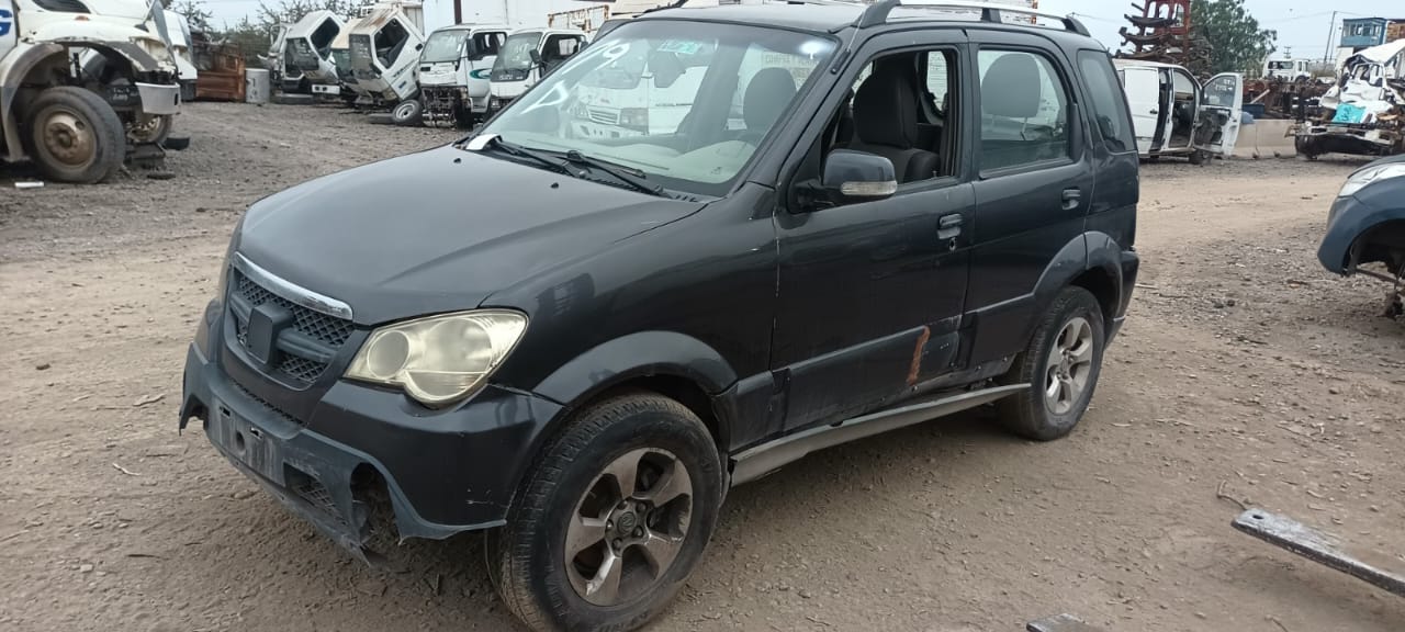 MUñON Zotye HUNTER 2011  USADO  EN DESARME